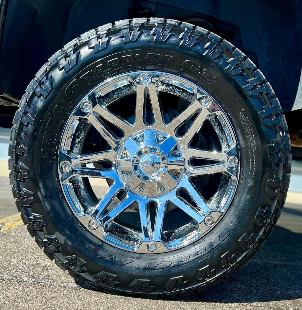 Used 2014 Chevrolet Silverado 2500 LT w/ Z71 Appearance Package AWD/4WD image 30