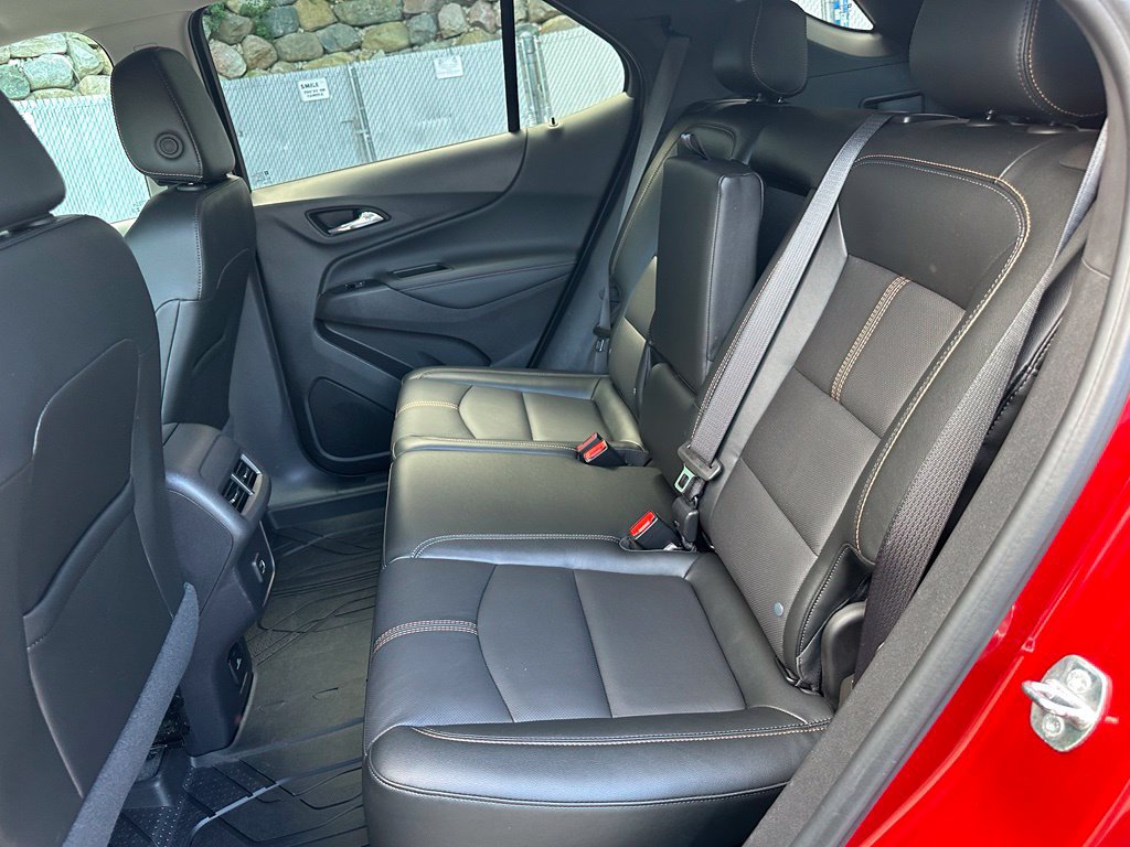 Used 2024 Chevrolet Equinox Premier w/ LPO, Floor Liner Package AWD/4WD image 21