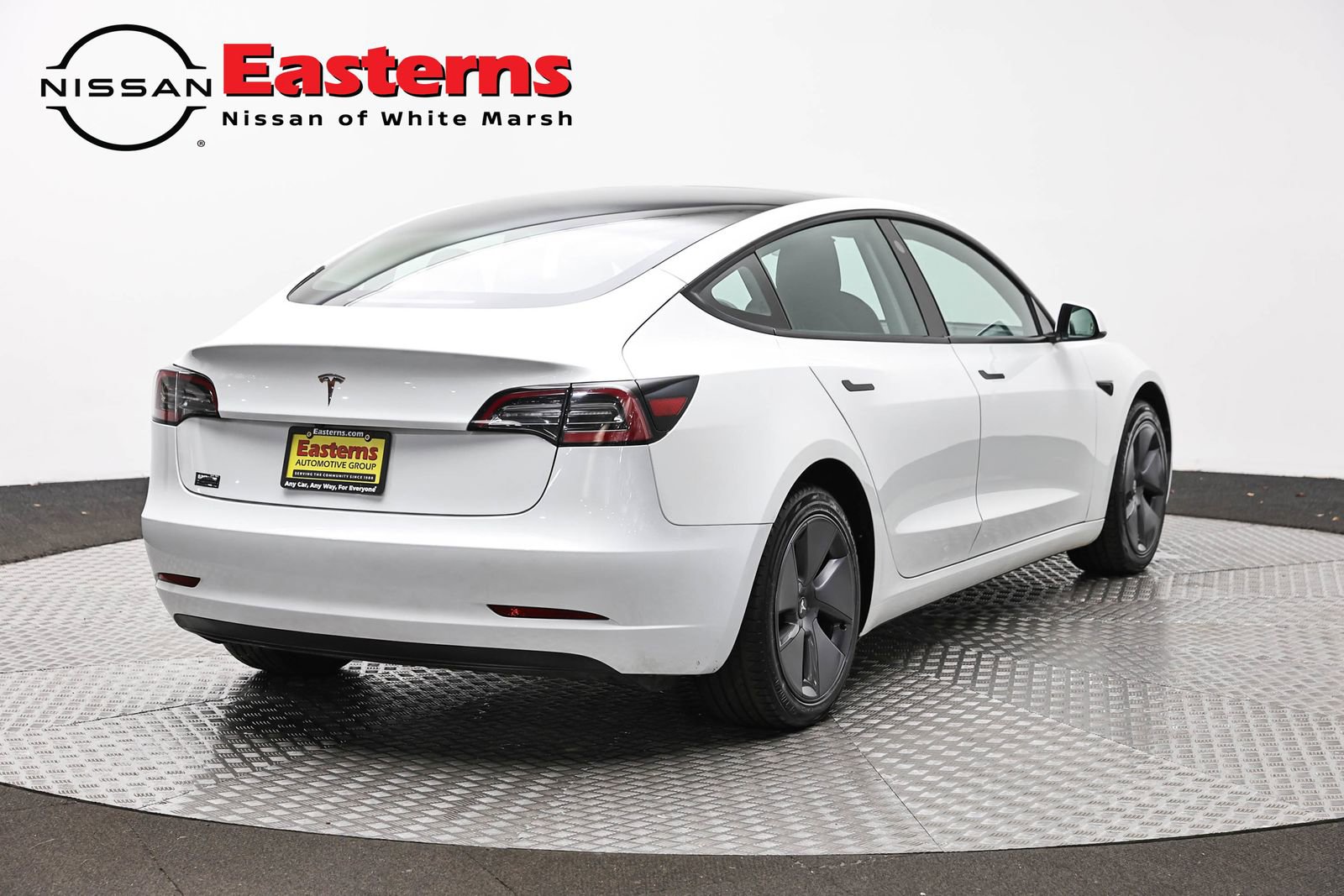 Used 2023 Tesla Model 3 Standard Range RWD image 5