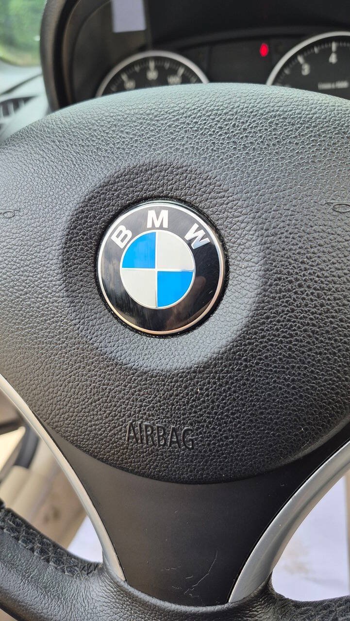 Used 2010 BMW 135i Convertible RWD image 35