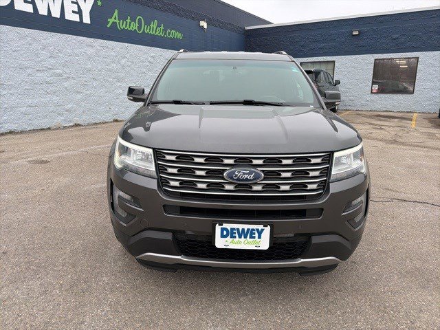 Used 2016 Ford Explorer XLT w/ Equipment Group 202A image 8