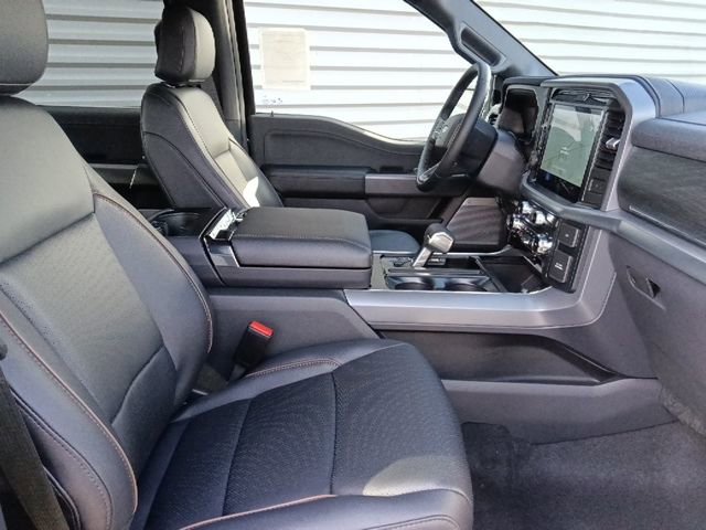 New 2025 Ford F150 Lariat w/ Equipment Group 502A High image 33