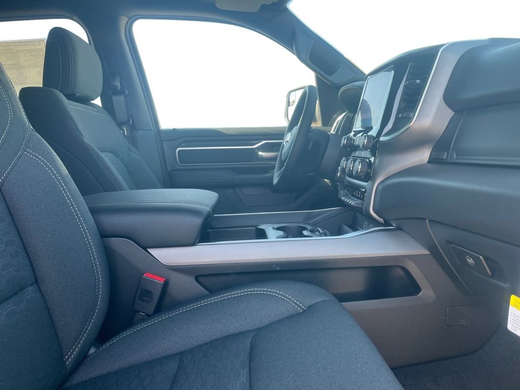 New 2026 RAM 1500 4x4 Crew Cab image 24