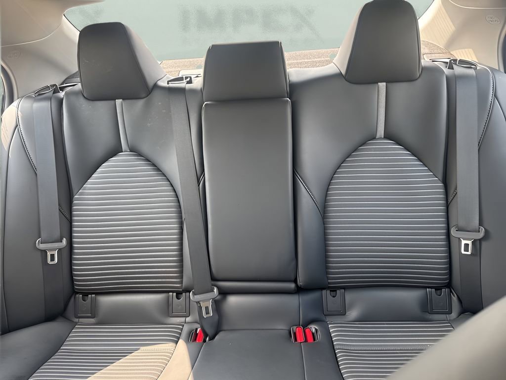 Used 2023 Toyota Camry SE w/ Convenience Package image 11