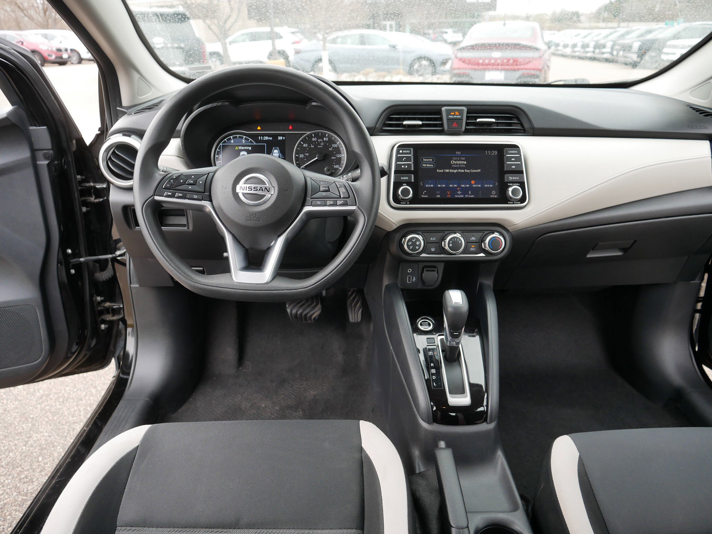 Used 2021 Nissan Versa SV image 20