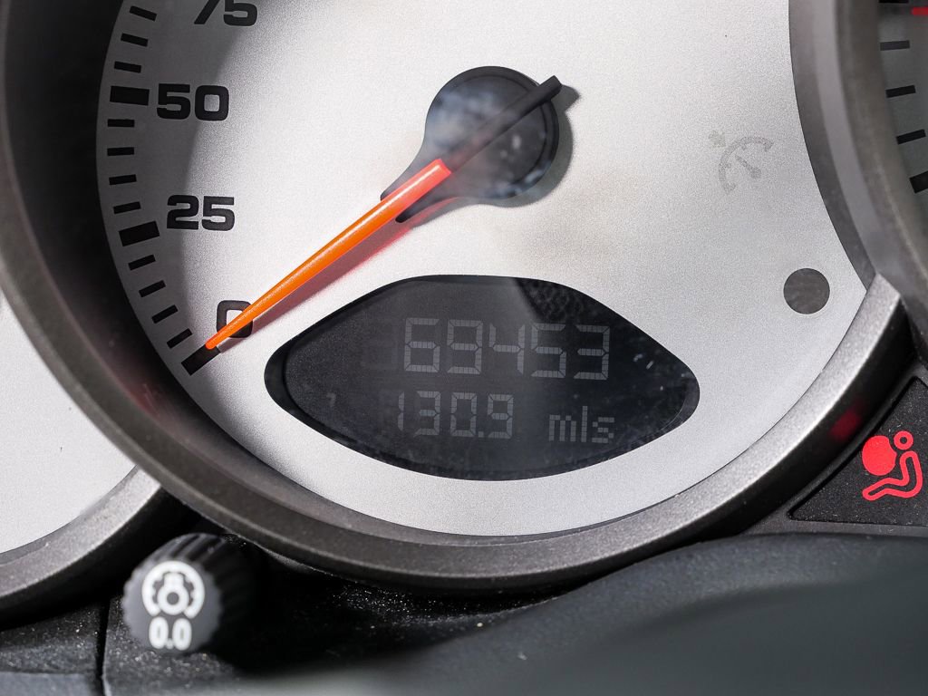 Used 2005 Porsche 911 Carrera S RWD image 12