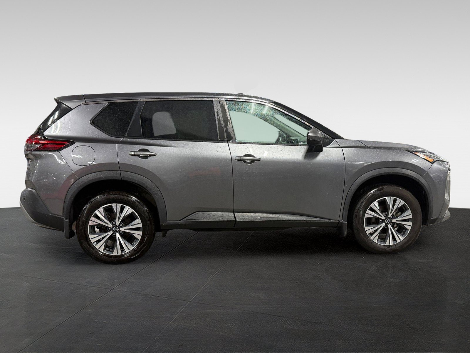 Used 2022 Nissan Rogue SV AWD/4WD image 4