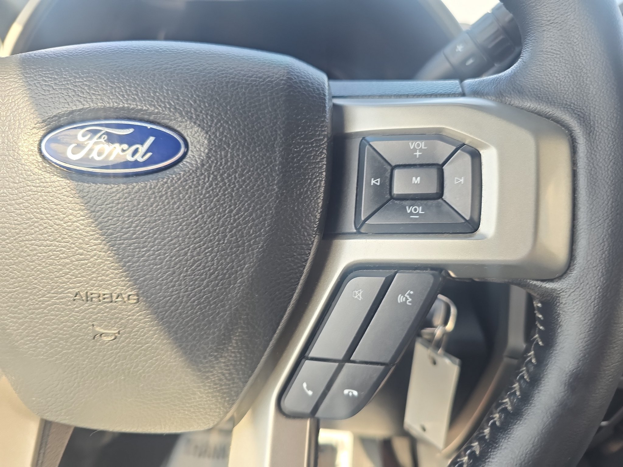 Used 2022 Ford F350 Lariat w/ Chrome Package AWD/4WD image 27