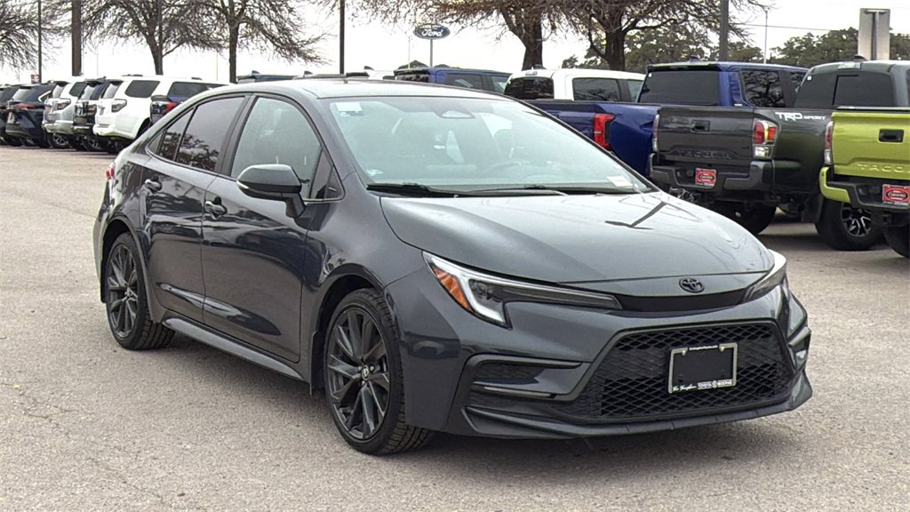 Used 2025 Toyota Corolla SE image 9