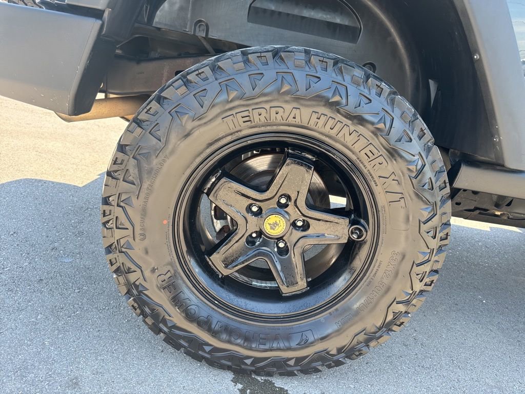 Used 2017 Jeep Wrangler Sport AWD/4WD image 22