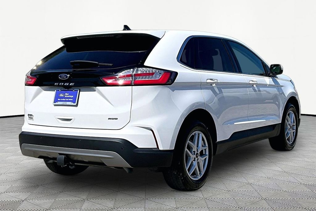 Certified 2023 Ford Edge SEL w/ Convenience Package AWD/4WD image 2