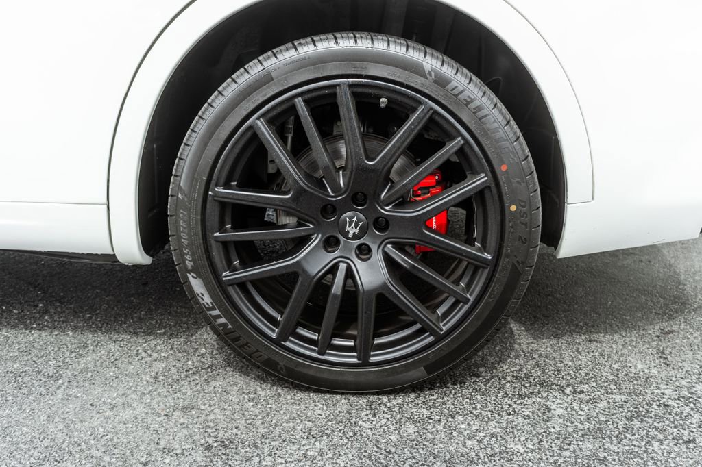 Used 2022 Maserati Levante GT image 38