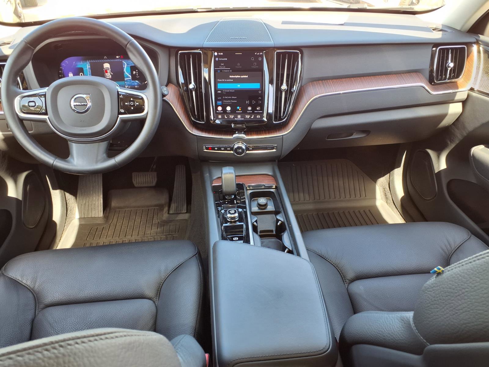 Certified 2023 Volvo XC60 B5 Plus w/ Protection Package Premier FWD image 17