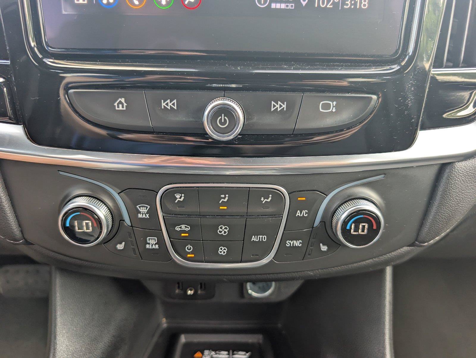 Certified 2023 Chevrolet Traverse LT FWD image 15