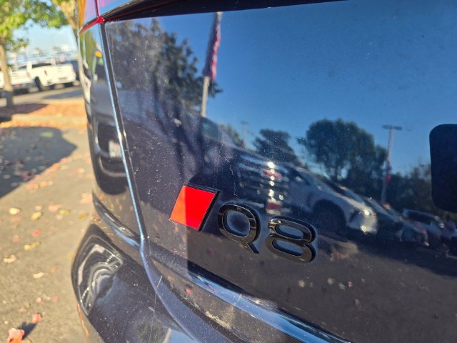 Used 2024 Audi Q8 Premium Plus w/ Premium Plus Package AWD/4WD image 9