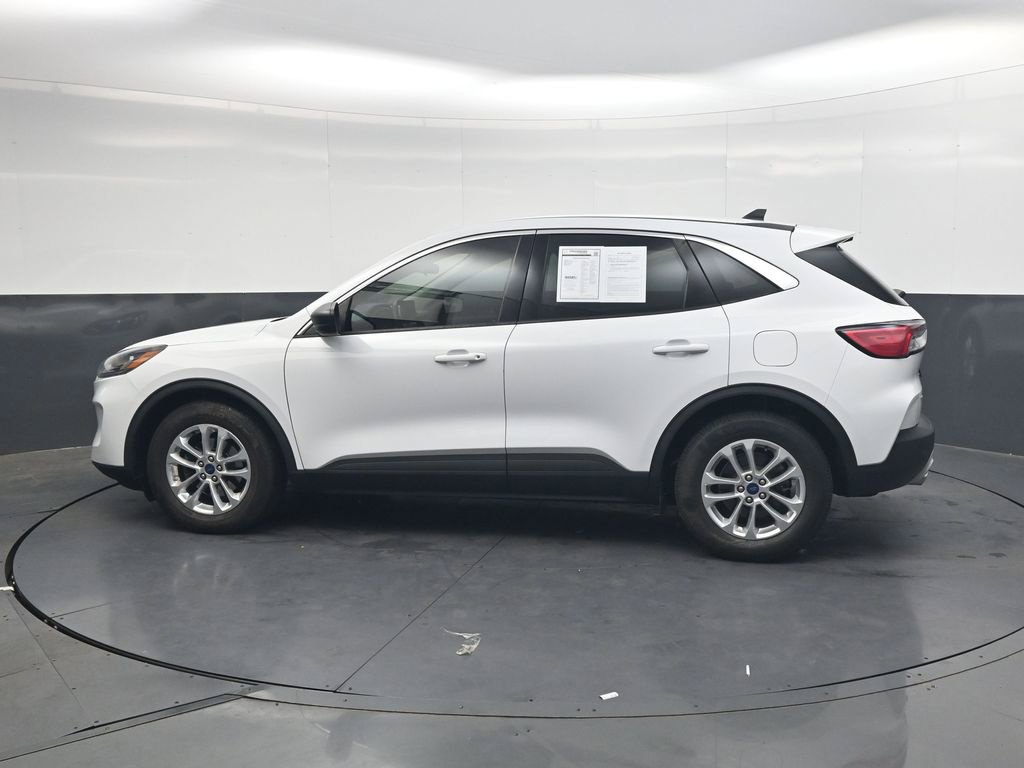 Used 2022 Ford Escape SE w/ Convenience Package FWD image 10