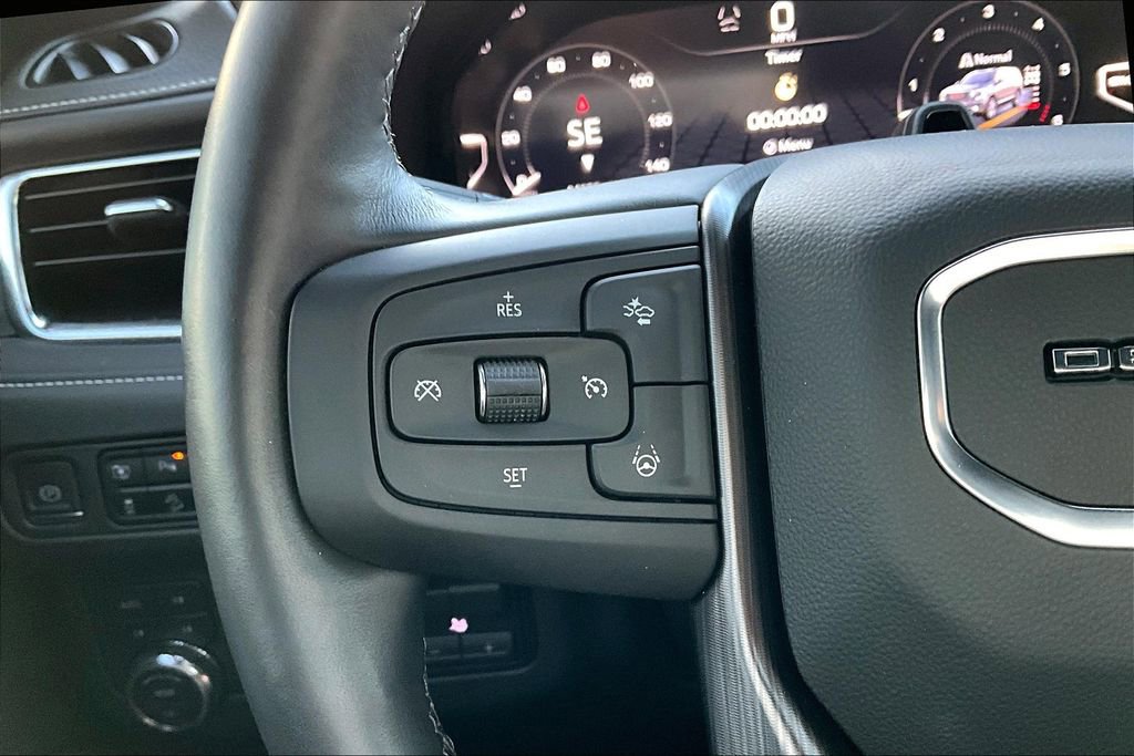 Used 2023 GMC Yukon Denali Ultimate image 18