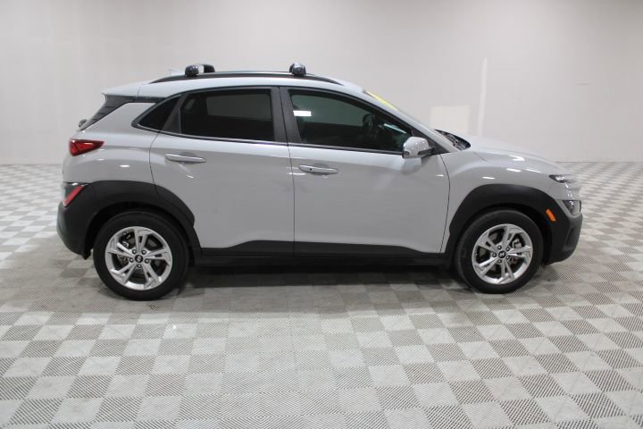 Used 2023 Hyundai Kona SEL image 11
