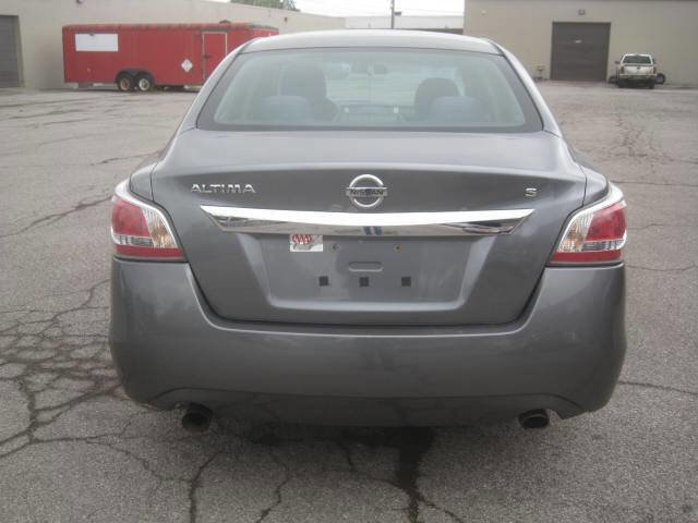 Used 2015 Nissan Altima 2.5 S w/ Power Driver Seat Package image 6