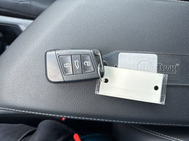 Certified 2019 Volkswagen Jetta SE image 32