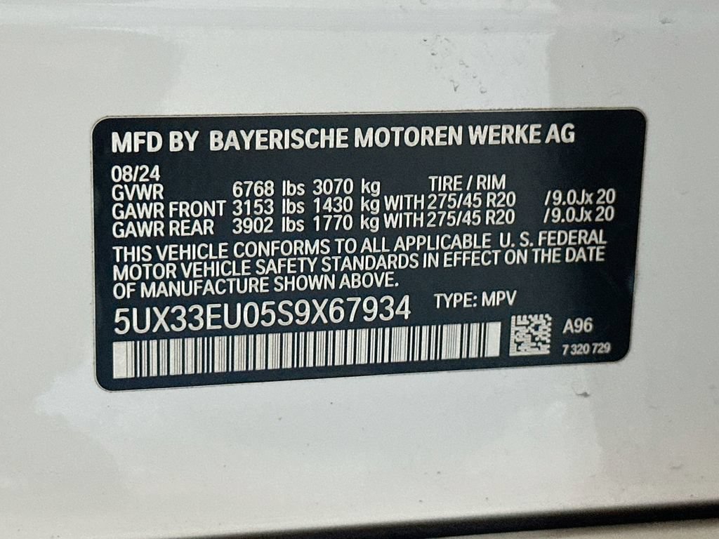 Used 2025 BMW X5 M60i AWD/4WD image 34
