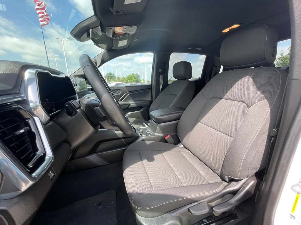 Used 2024 GMC Canyon Elevation RWD image 18