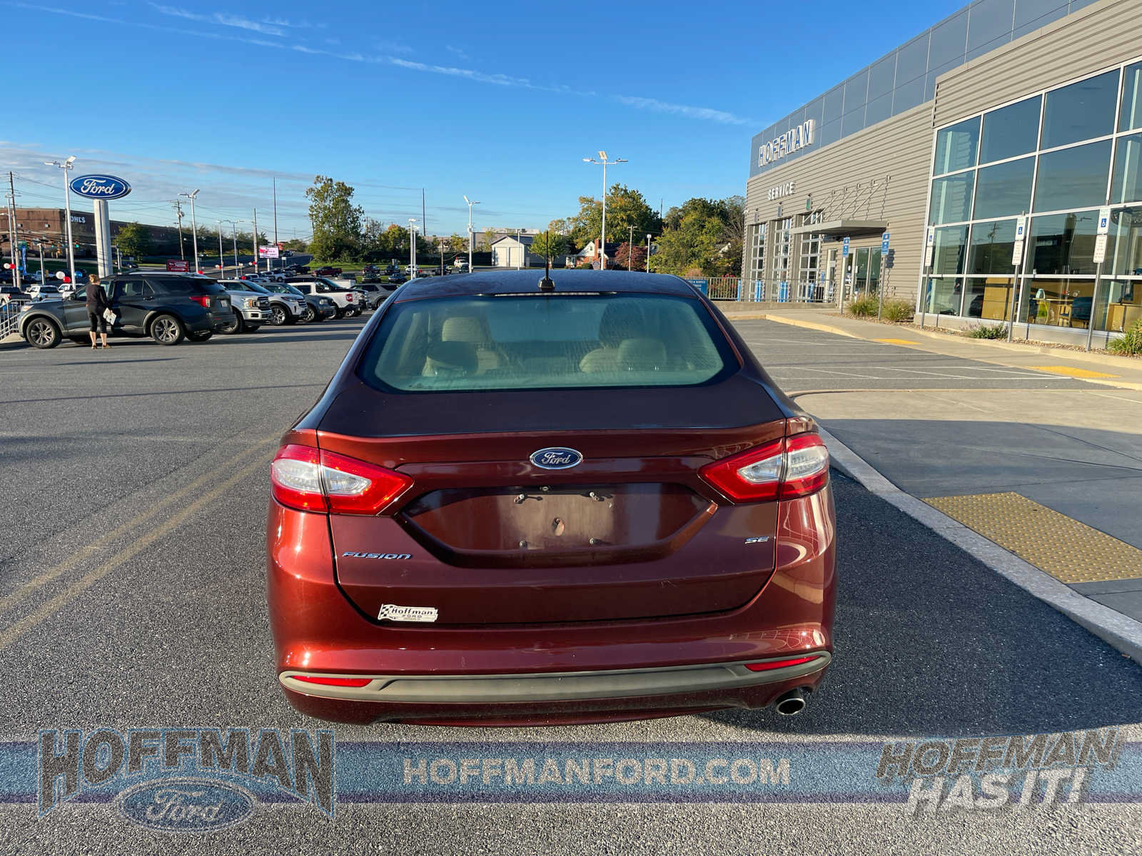 Used 2015 Ford Fusion SE FWD image 4