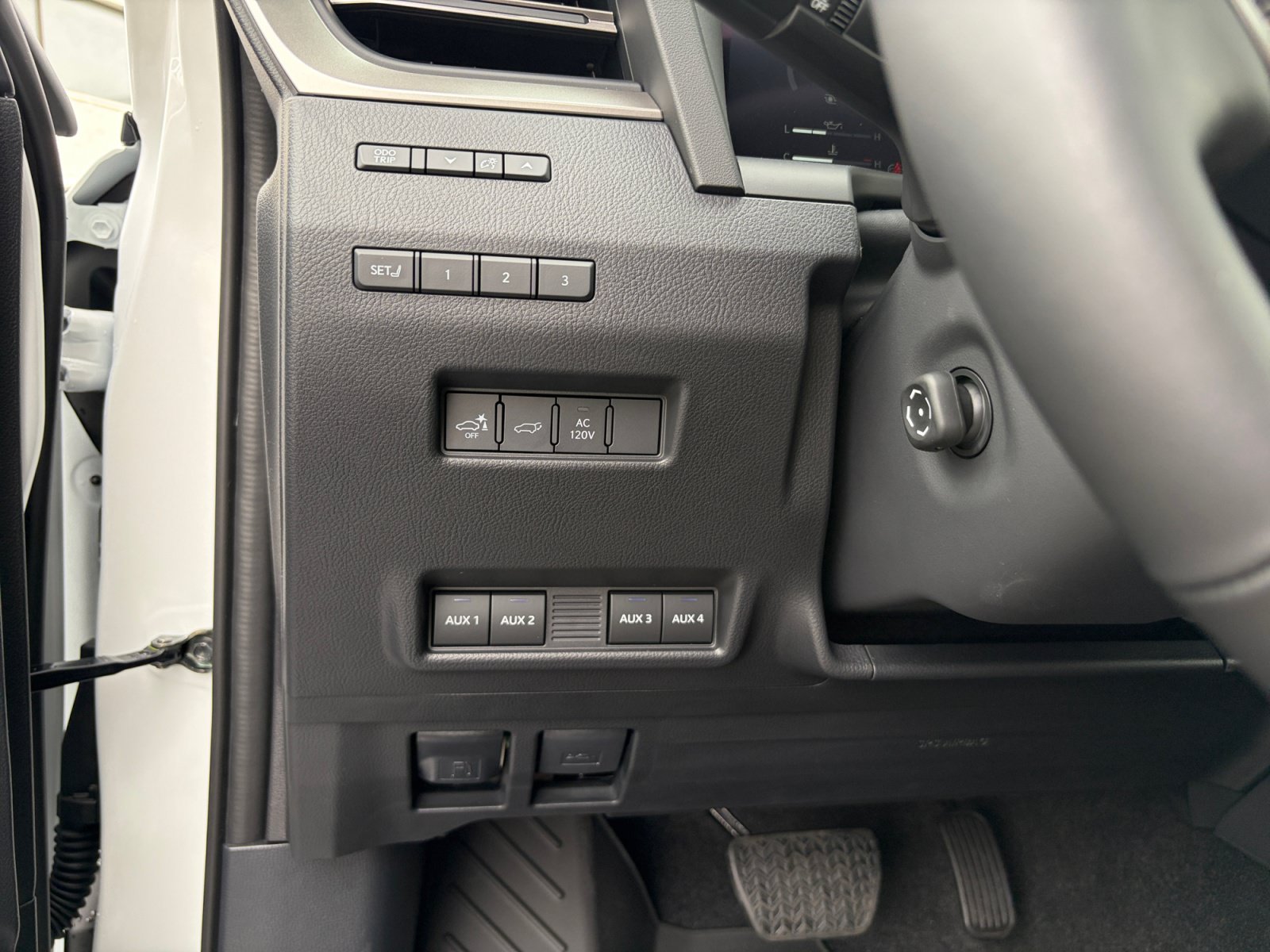New 2026 Lexus GX 550 AWD/4WD image 29