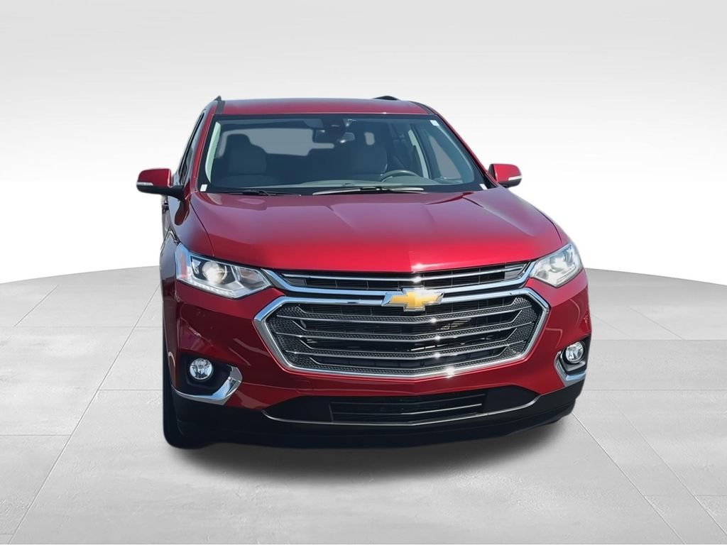Used 2021 Chevrolet Traverse LT FWD image 3