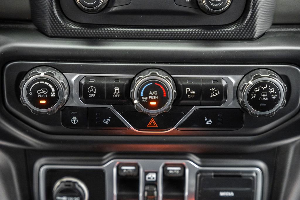 Used 2018 Jeep Wrangler Unlimited Sport S image 25