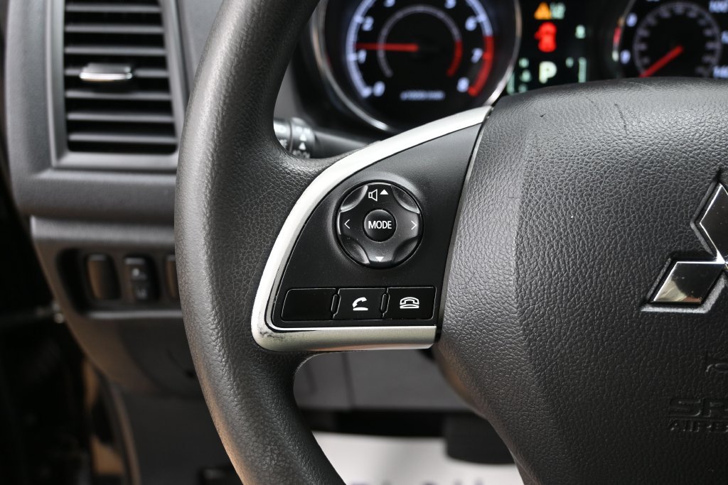 Used 2024 Mitsubishi Outlander Sport ES AWD/4WD image 13