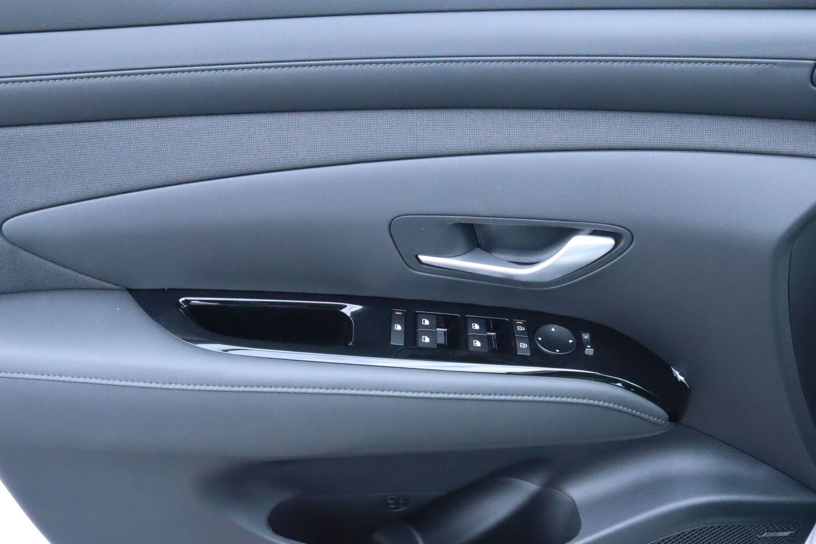 New 2026 Hyundai Tucson Limited image 22