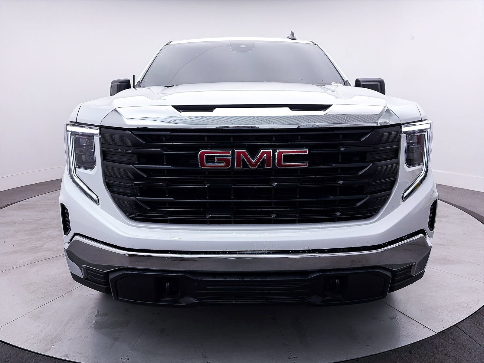 Used 2025 GMC Sierra 1500 AT4X image 11
