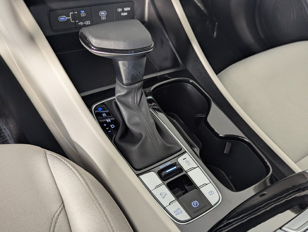 Certified 2026 Hyundai Tucson SE FWD image 24