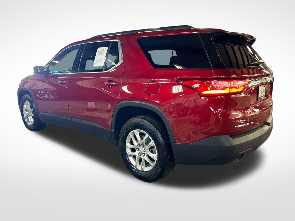 Used 2020 Chevrolet Traverse LT w/ Driver Confidence II Package AWD/4WD image 3