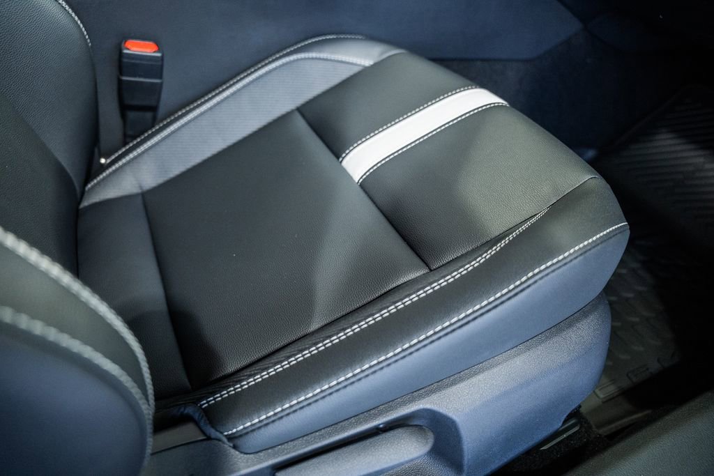New 2026 Toyota Camry SE image 31