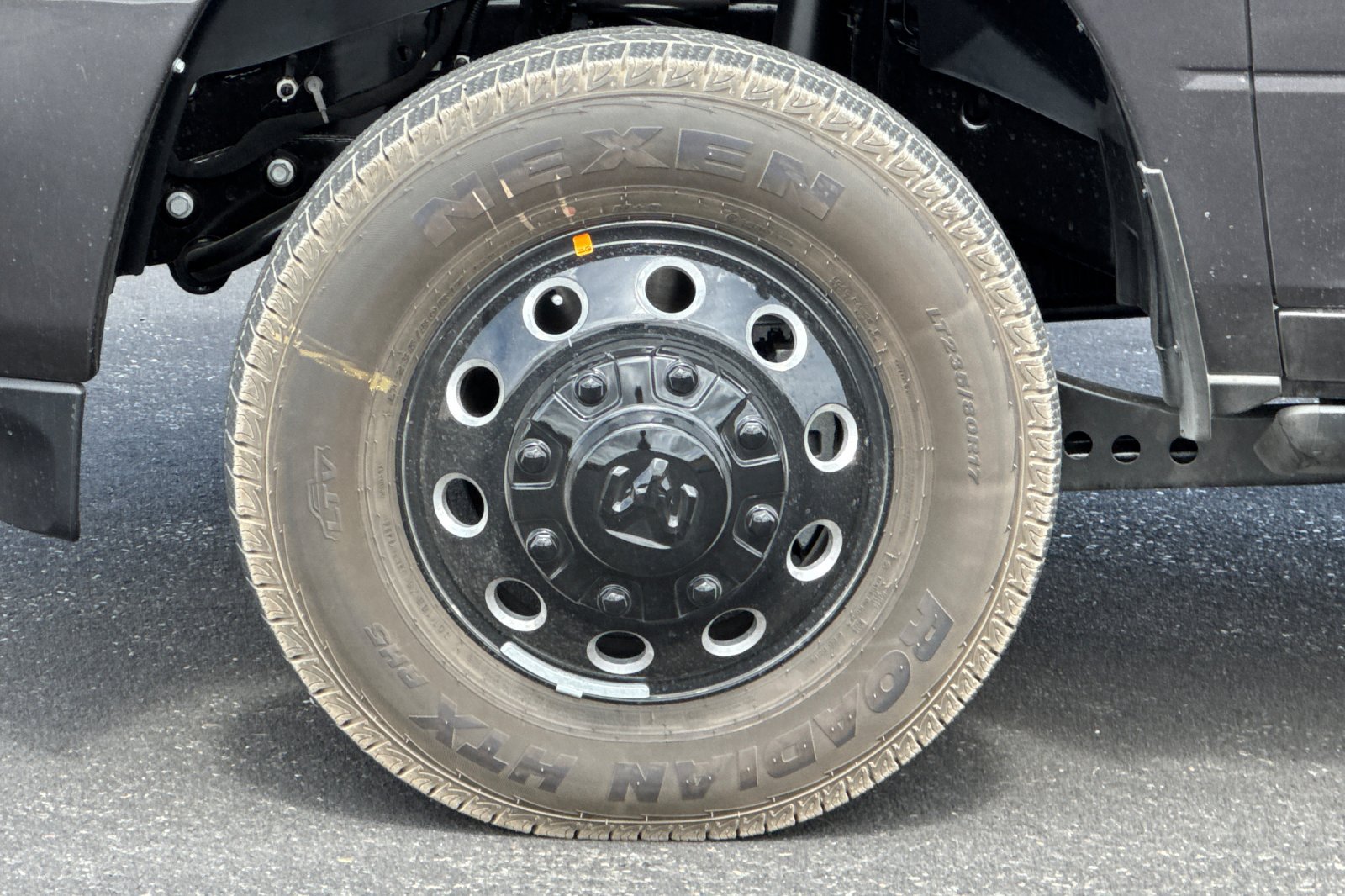 New 2027 RAM 3500 Laramie AWD/4WD image 24