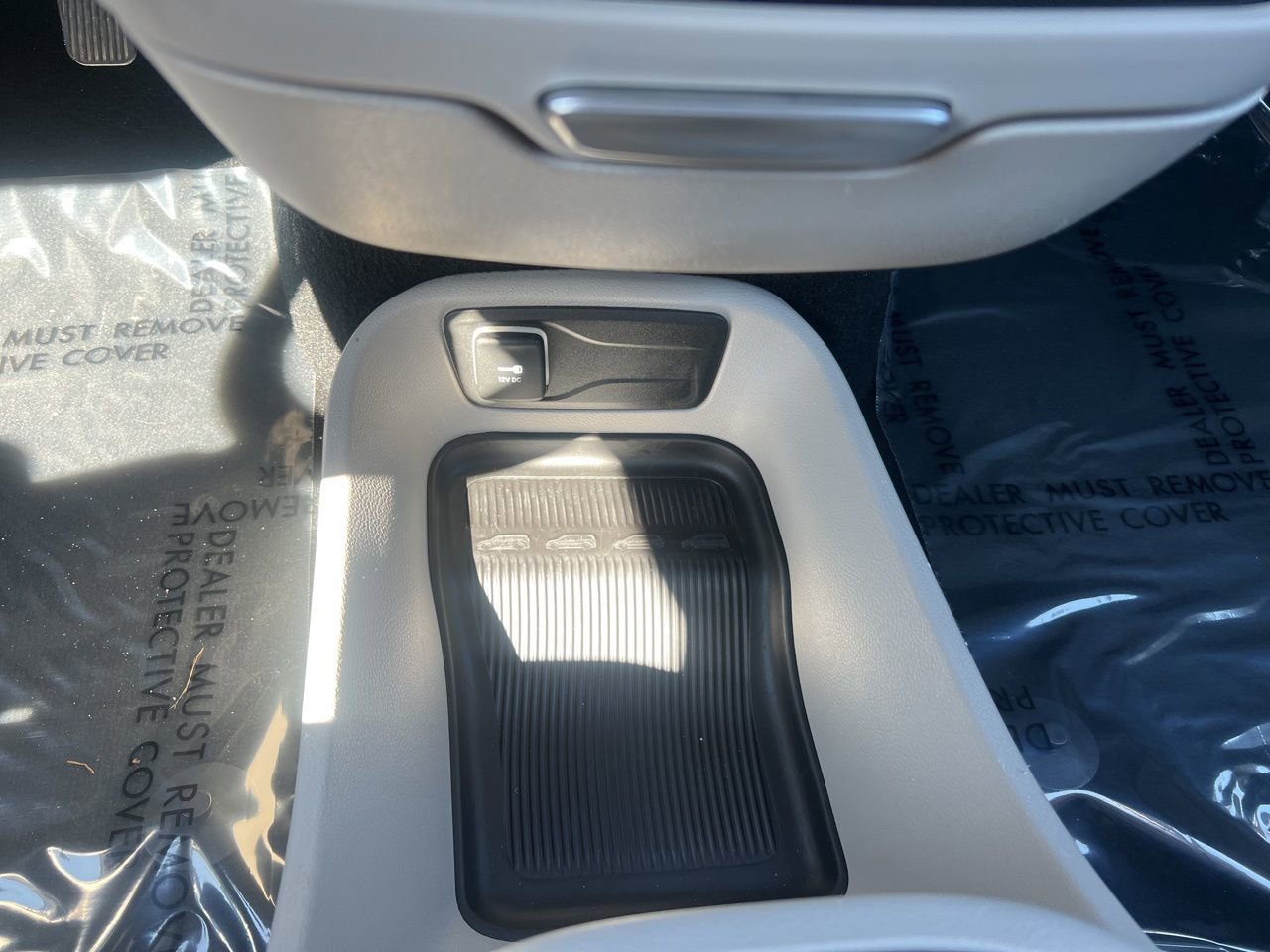 Used 2024 Chrysler Pacifica Touring-L image 31