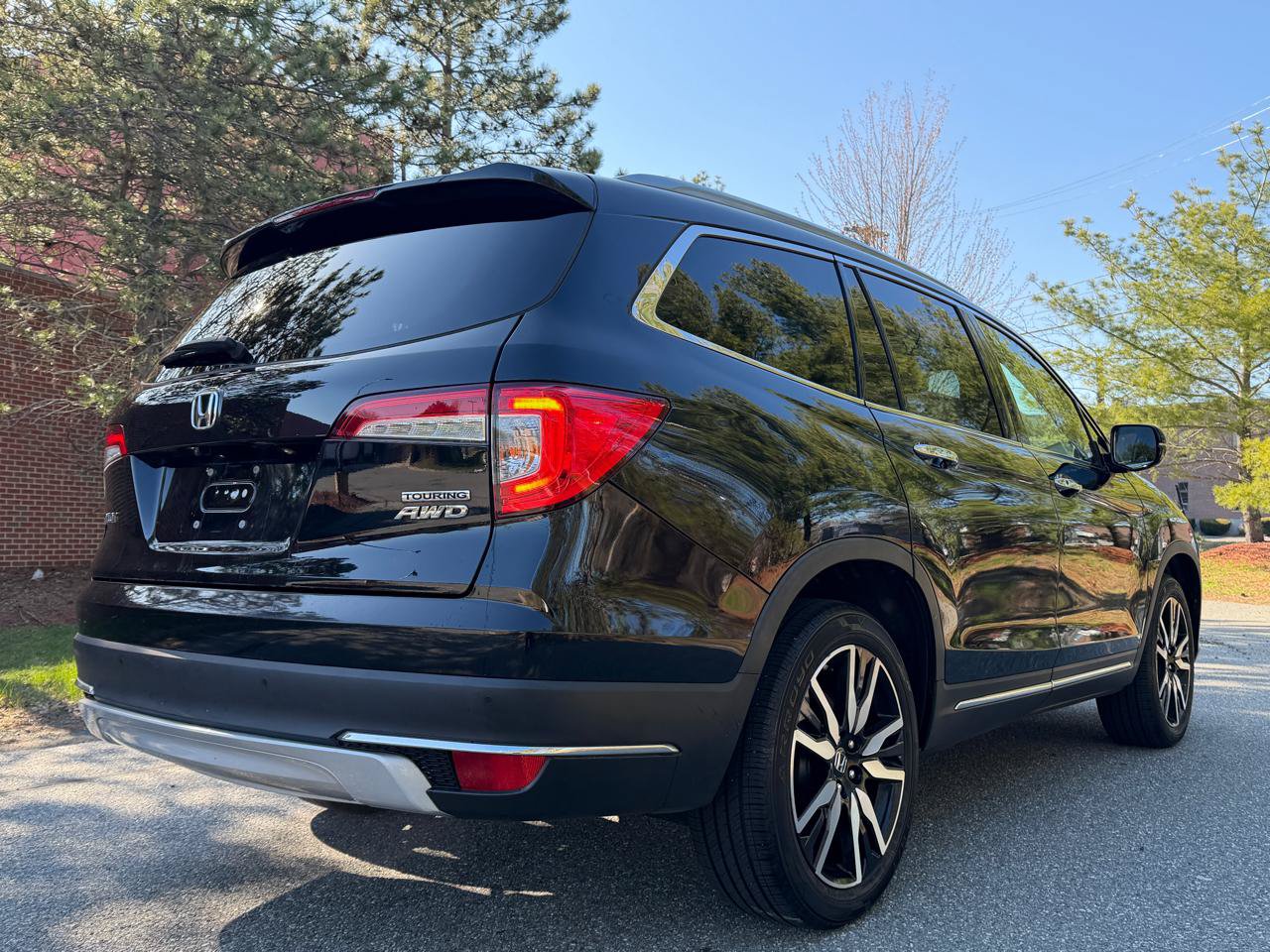 Used 2019 Honda Pilot Touring image 6