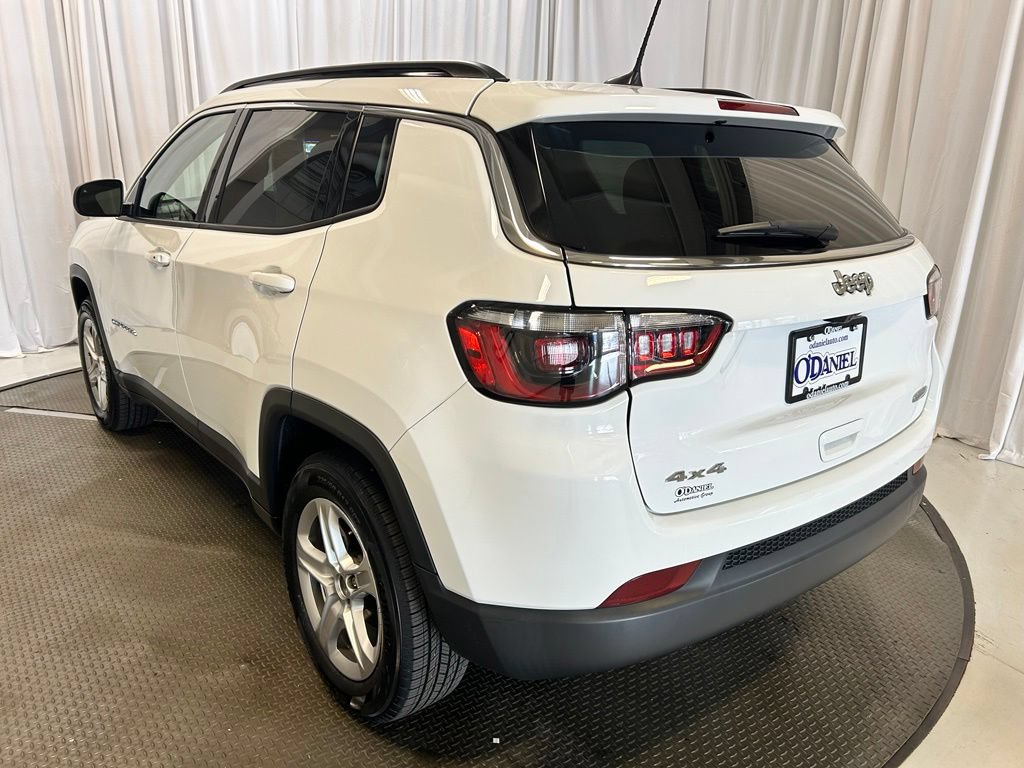 Used 2023 Jeep Compass Latitude AWD/4WD image 25