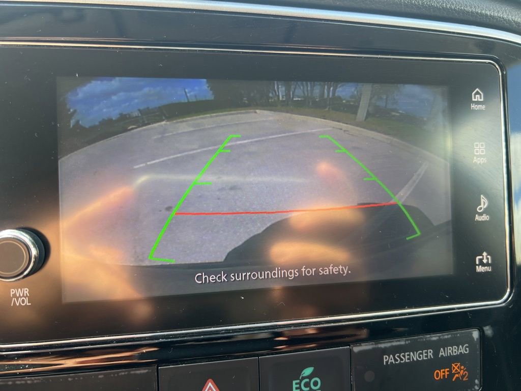 Used 2017 Mitsubishi Outlander SE image 36