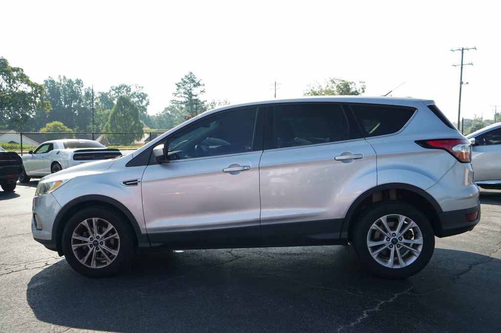 Used 2017 Ford Escape SE FWD image 23
