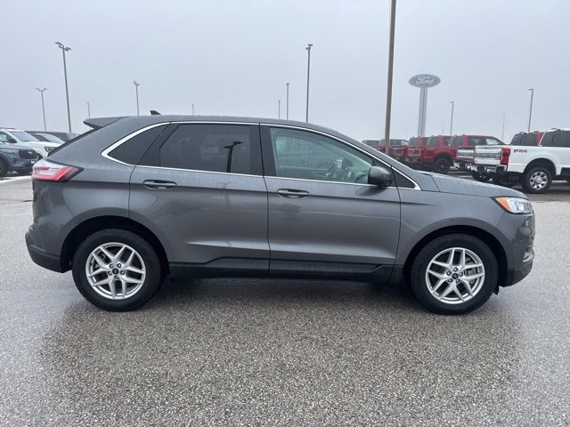 Used 2021 Ford Edge SEL w/ Convenience Package image 2
