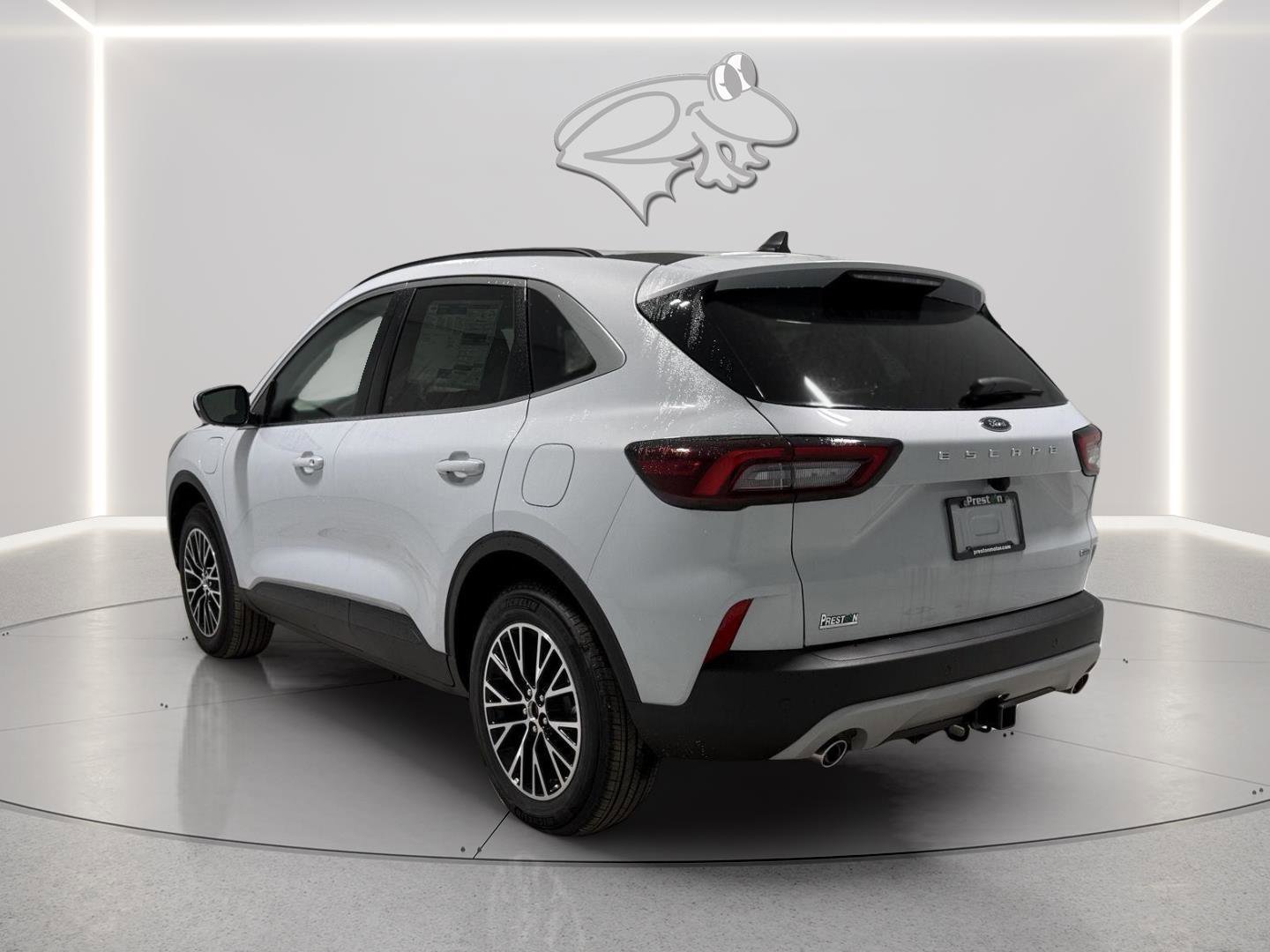 New 2025 Ford Escape PHEV w/ Class II Trailer Tow Package image 7