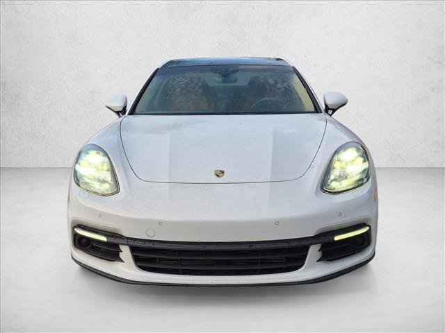 Used 2020 Porsche Panamera RWD image 2