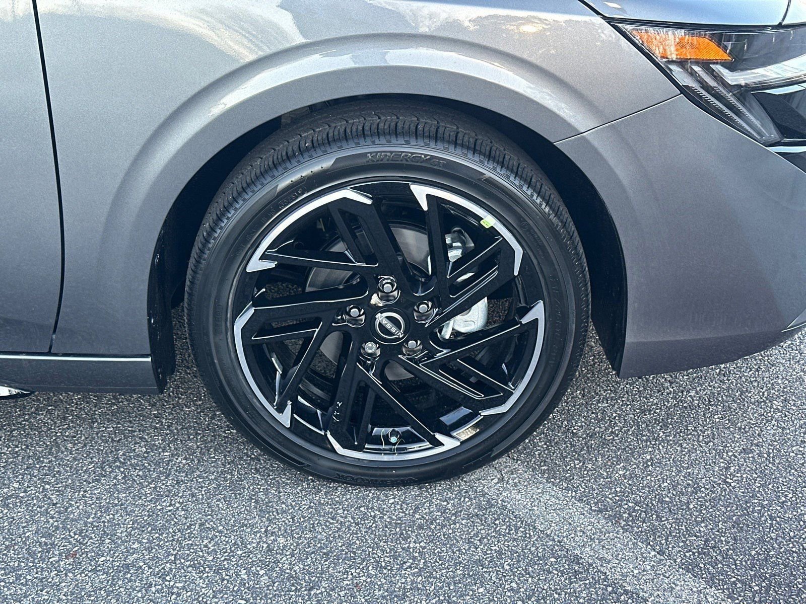 New 2026 Nissan Sentra SR w/ Floor Mat Package FWD image 12