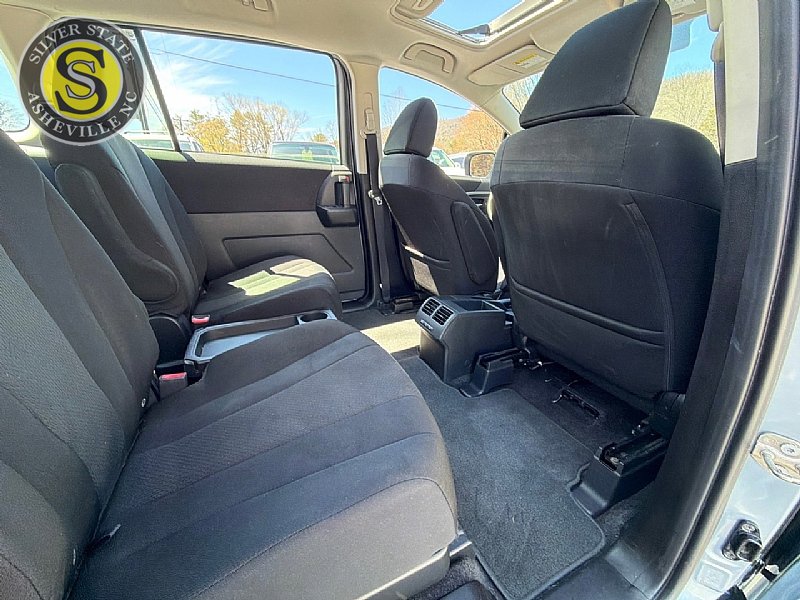 Used 2013 MAZDA MAZDA5 Touring w/ Moonroof & Audio Pkg image 21