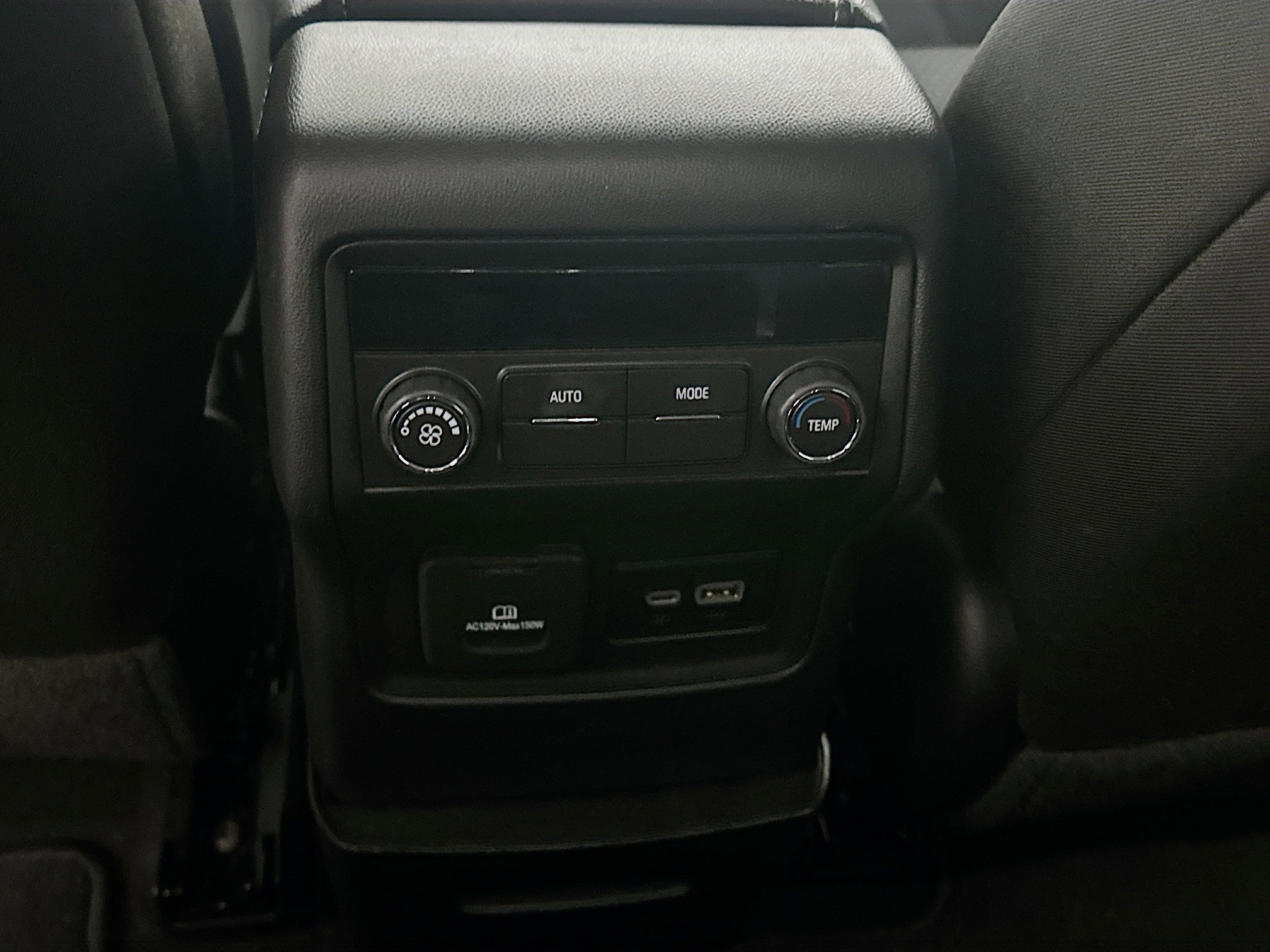 Used 2023 GMC Acadia SLE w/ Driver Convenience Package image 26