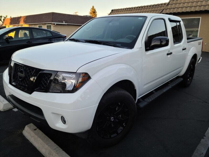 Used 2019 Nissan Frontier SV w/ Value Truck Package image 6