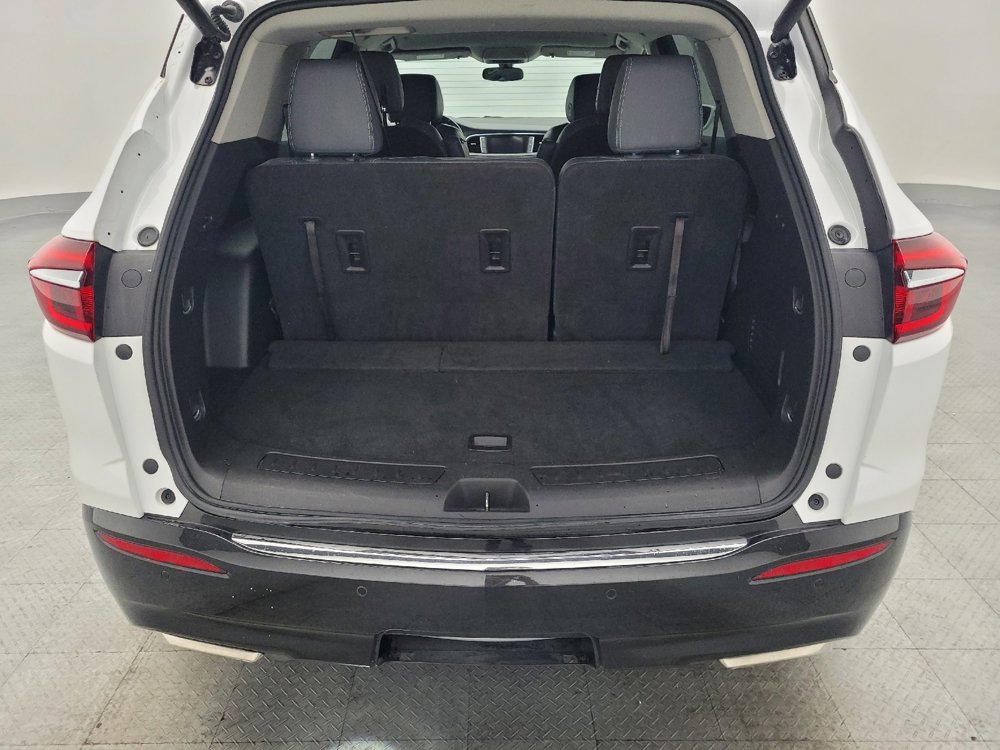 Used 2018 Buick Enclave Essence image 29